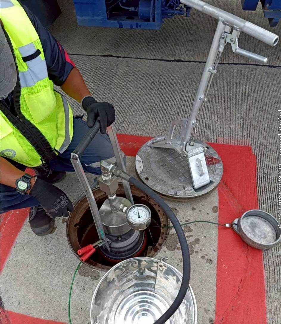 Hydran pit cleaning